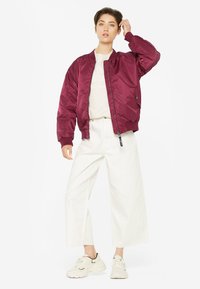Harlem Soul TAY-LOR PRINTED - Bomber Jacket - grape