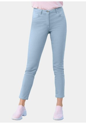 ATELIER  BELLA AUS SUPERELASTISCHER QUALITÄT FÜR VOLLE BEWEGUNGSFREIHEIT - Slim fit jeans - sky blue