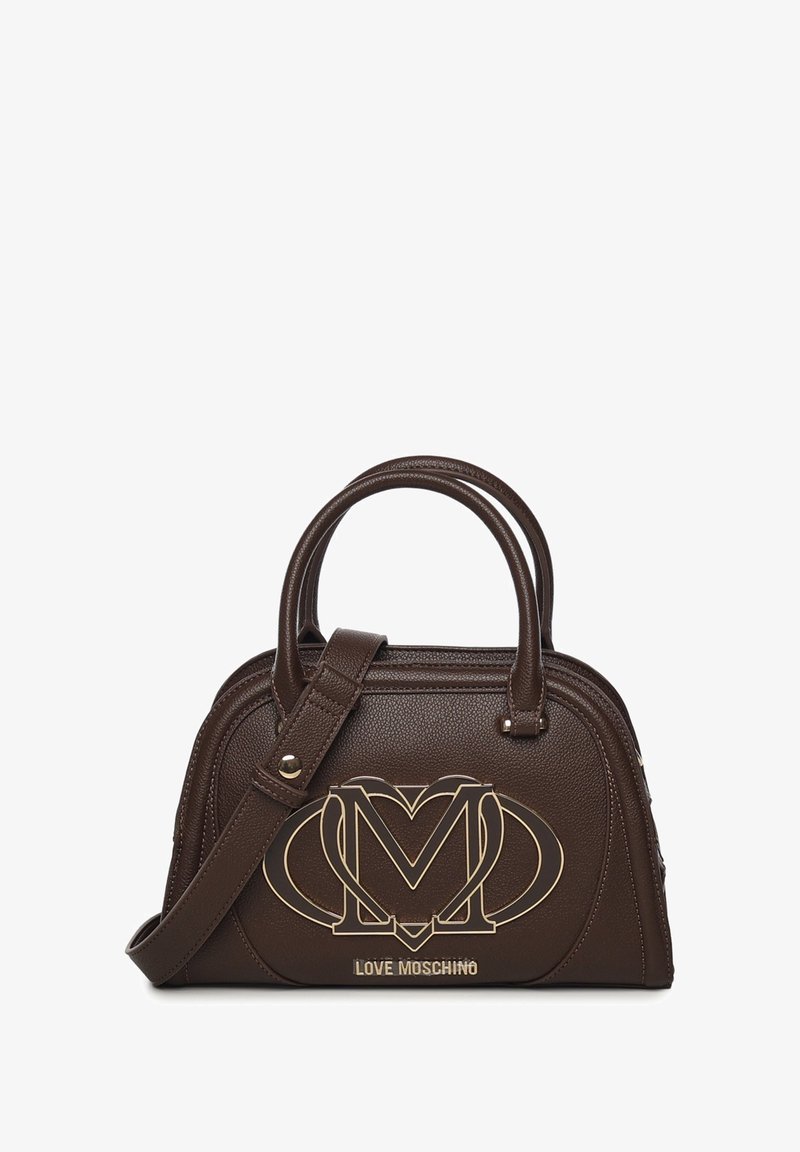 Borsa a mano in pelle marrone con un design strutturato. Presenta un grande logo oro di Love Moschino, manici doppi e una tracolla removibile.