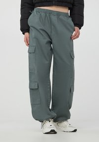 Terranova PARACHUTE  ciemnozielony