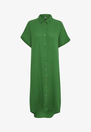 Robe-shirt verte à manches courtes avec un col, à boutons, fabriquée en tissu léger, présentant un ourlet légèrement courbé.