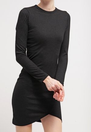 River Island, Robe pull - black