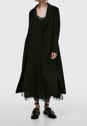 Mantel - black