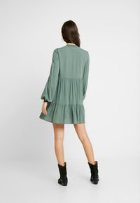 EDITED Vapaa-ajan mekko - green
