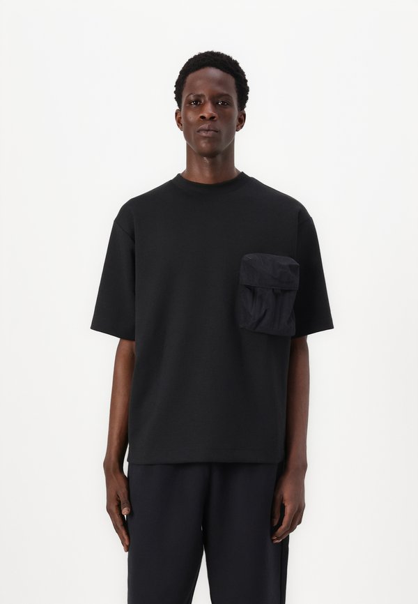 RESERVE POCKET TEE - Basic T-shirt