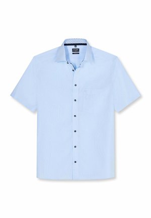 Hellblaues Kurzarmhemd mit schwarzen Knöpfen, einer Brusttasche und einem Kentkragen mit gemustertem Innenfutter.