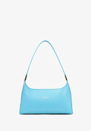 Sac à main en cuir bleu avec une forme incurvée, une seule bandoulière et des détails en métal argenté. Présente un logo en relief subtil à l'avant.