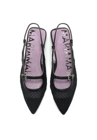 Bailarinas negras de punta con un diseño texturizado tejido, correas ajustables y una plantilla de color púrpura claro con la marca "MARIAMARE."