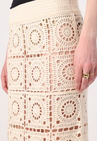 Malina KAHLO - Μάξι φούστα - cream