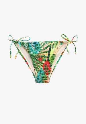 Színes bikini alsók, élénk trópusi mintával, rugalmas anyagból készült, gyűrött textúrával és oldalsó megkötős kialakítással.