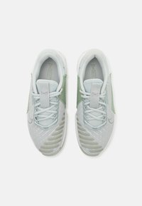 Nike Performance METCON 9 - Edzőcipő - light silver/metallic silver/summit white/jade horizon