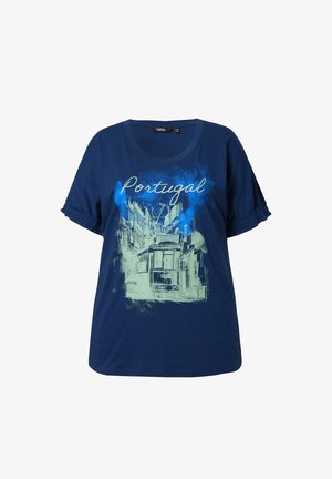 Ulla Popken, PORTUGAL RUFFLED CUFF GRAPHIC - T-shirt con stampa - dark blue