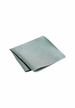 Svijetlozelena teksturirana tkanina presavijena na pola, s upletenim uzorkom i mekim završetkom, pogodna za razne tekstilne primjene.
