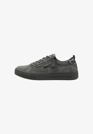 Hallhall suede-sneaker hallhall hallhall hallhall hallhall hallhall hallhall hallhall hallhall hallhall hallhall, hallhall hallhall hallhall rihmaga hallhall ja ritssuunaga, ning hallhall hallhall hallhall hallhall. Hallhall roosuhk ollus ja hallhall hallhall hallhall.