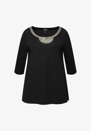 Schwarzes langärmliges Oberteil mit weitem Rundhalsausschnitt, verziert mit dekorativen metallic Perlen um den Kragenbereich. Slim Fit, leichtes Material.