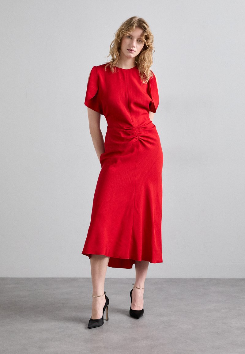 Victoria Beckham GATHERED WAIST MIDI DRESS - Cocktail dress / Party dress -  carmine/red - Zalando.co.uk