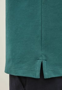 Next REGULAR - Pikeepaita - teal ocean blue