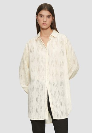 QS LEICHT TRANSPARENTE GLANZEFFEKTEN - Chemisier - beige