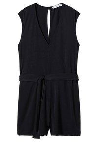 Czarny kombinezon bez rękawów z głębokim dekoltem w kształcie litery V, otwartym plecami i paskiem w talii. Wykonany z gładkiego materiału, charakteryzujący się luźnym krojem i szortami.
