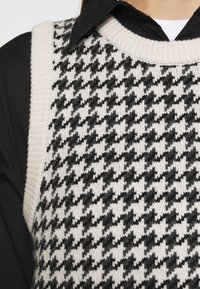 ARKET Strickpullover - beige