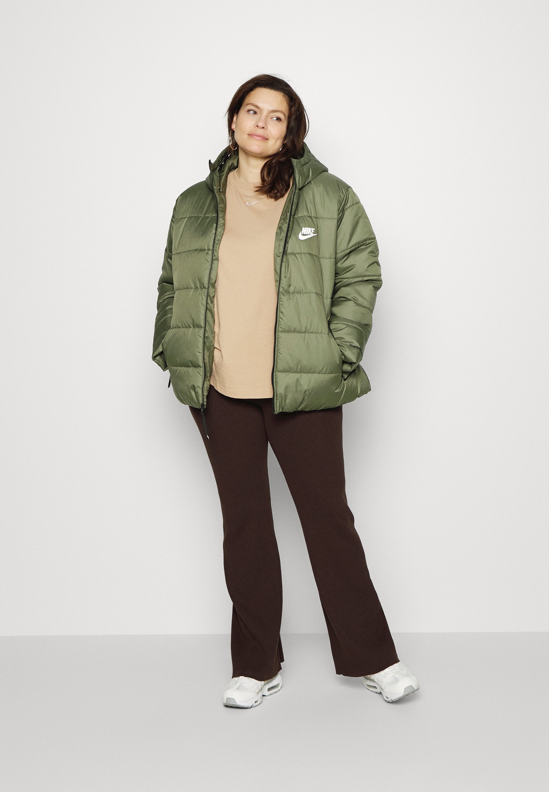 Winter jacket - medium olive/white 