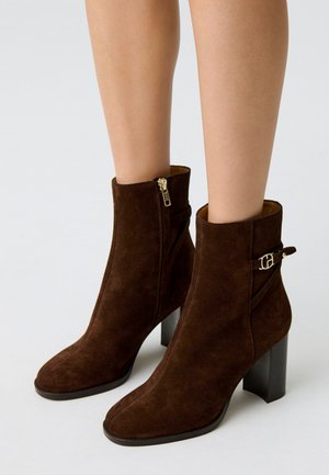 Botines - chocolat