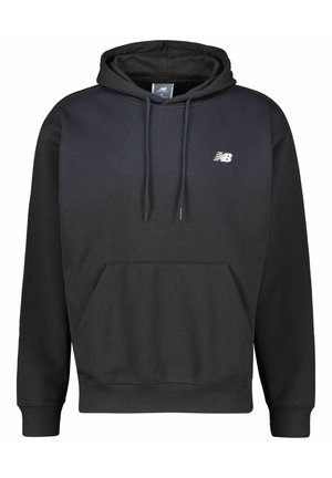 Svart hoodie i bomullsblandning, med en framfickor av typ kanguruficka, dragsko i huvan och en liten vit logotyp på bröstet.
