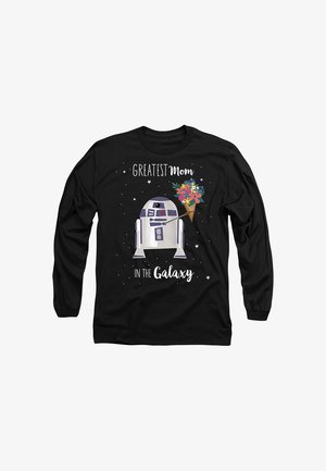 Schwarzes Langarmshirt mit einem Roboter, der einen Blumenstrauß hält, und dem Text „Größte Mama in der Galaxie“, umgeben von kleinen Sternen.