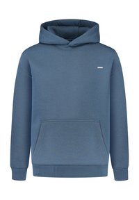 Sweat à capuche bleu à enfiler avec poche kangourou devant, manches longues, poignets et ourlet côtelés, et petite étiquette métallique de la marque sur la poitrine.