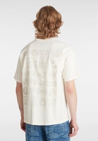 Vans MIXED LOT - Triko s potiskem - white