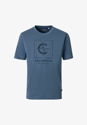 Niebieska koszulka z krótkim rękawem i okrągłym dekoltem z czarnym kwadratowym logo oraz tekstem "CASAMODA MADE FOR YOU" z przodu.