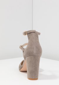 Pier One Klasické lodičky - grey