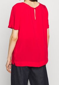 QS Bluse - red