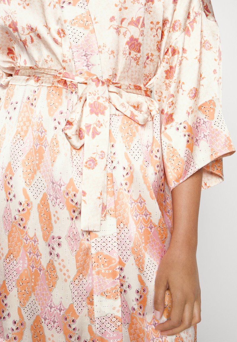 Damen Nachthemden | ONLY ONLKATINKA KIMONO Bademantel brandied apricot ethnic/beige - BN41297 Damen Nachthemden | ONLY ONLKATINKA KIMONO Bademantel brandied apricot ethnic/beige - BN41297