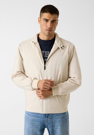 MIT REGULÄRER PASSFORM - Bomberjacke - weiß