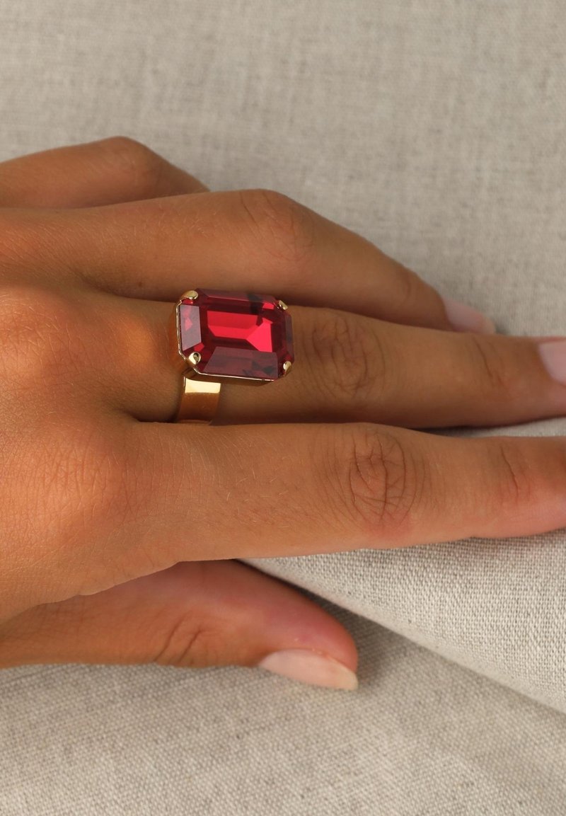 Otazu LADY DI - Ring - gold coloured and red