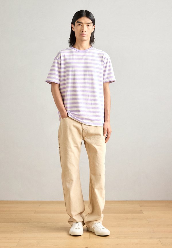 RELAXED FIT STRIPED - Print T-shirt3