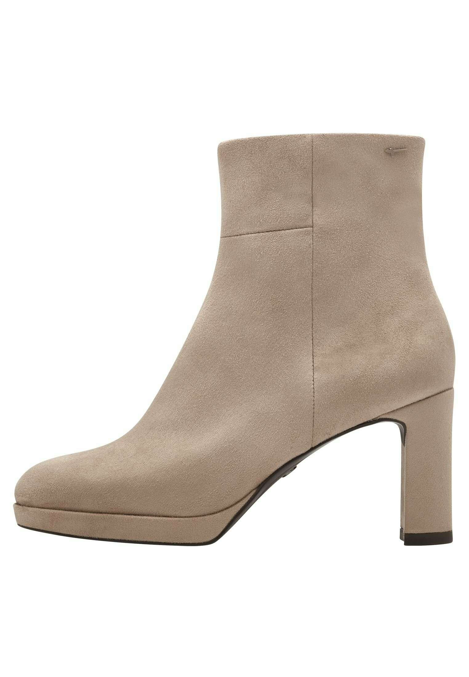 B2b Conference La Halle Aux Chaussures Telephone Gros Déploiement - Main Image