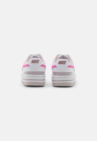 Nike Sportswear GAMMA FORCE  - Sneakers basse - white/playful pink/platinum violet/pink foam/smokey mauve