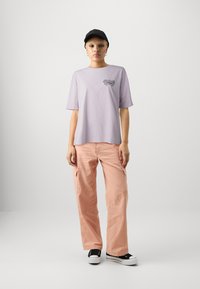 Billabong STAY TEE - Marškinėliai su spaudiniu - orchid hush