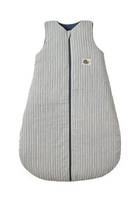 Ärmelloser Schlafsack aus gestreiftem Baumwollstoff, mit einem Reißverschluss vorne und einem Wal-Logo-Patch. Die Farben sind himmelblau und weiß.