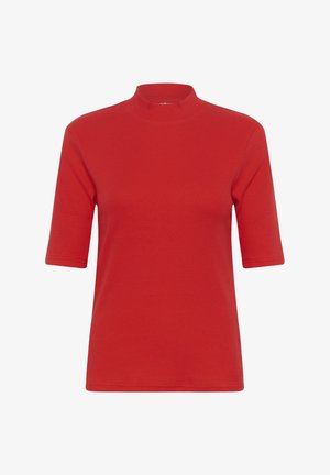 Röd ribbad stickad t-shirt med hög krage och korta ärmar, med en figurnära form och slät textur.
