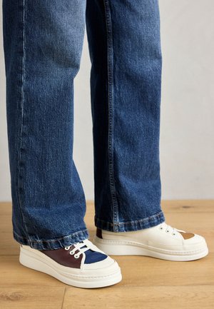 Trainers - sella houston/yard/spin houston