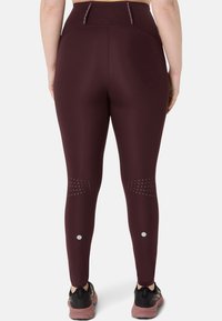 ASICS ROAD HIGH WAIST - Lauftights - dark currant