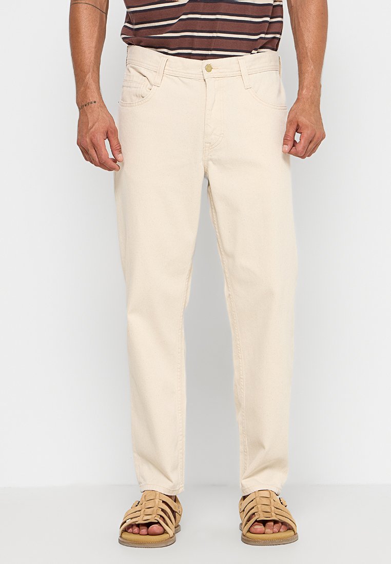 mustang Jeans Tapered Fit beige