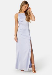 DRAPY-BACK SLIT SATIN GOWN - Galajurk - light blue denim