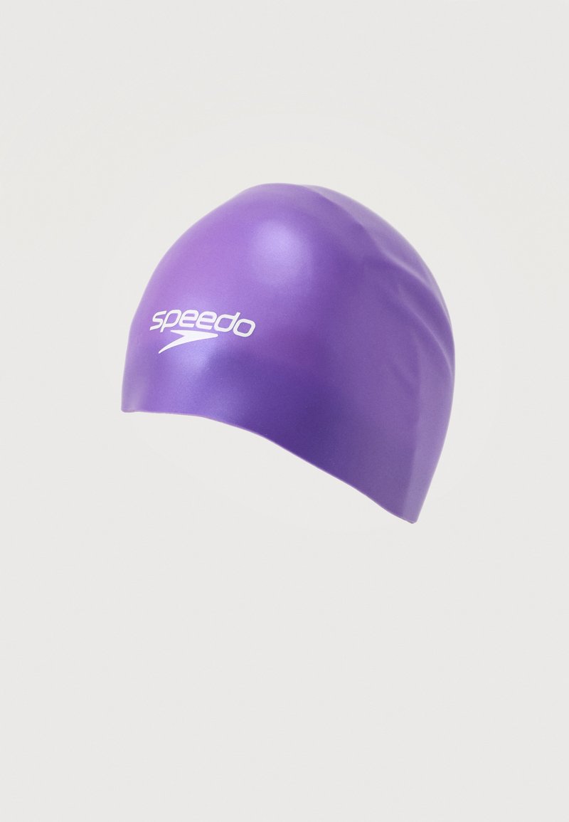 Lilla Speedo ujumismüts valge logoga, siledapinnaline, ümar kuju, loodud ujumiseks.