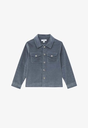 Grå langærmet skjortejakke med knapper og to klaplommer på brystet samt sølvfarvede knapper, lavet af blødt tekstureret stof.