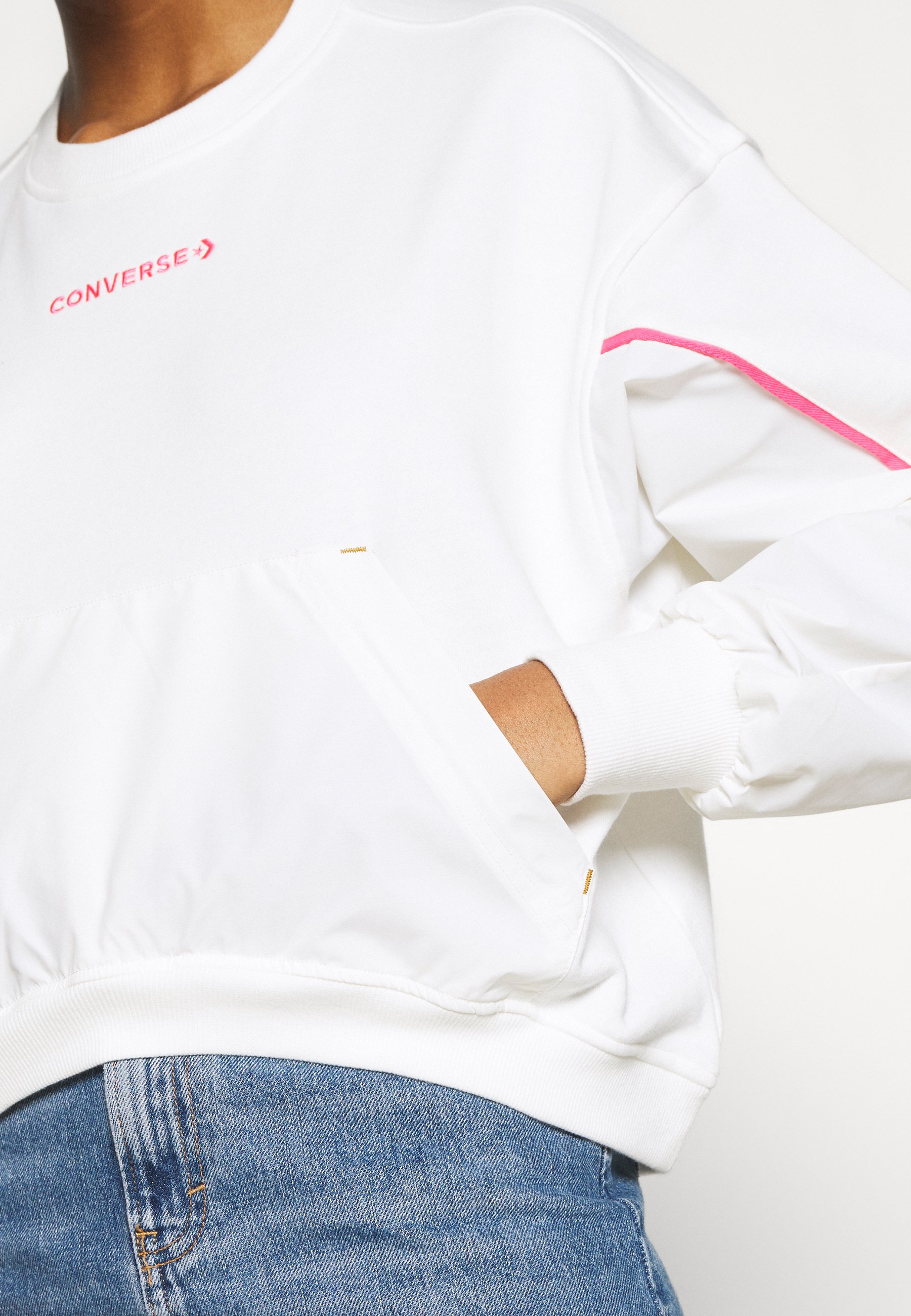 white converse sweatshirt