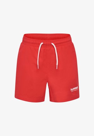 Rote Badeshorts aus glattem Stoff mit elastischem Bund und weißem Kordelzug, mit einem aufgedruckten Logo vorne unten.